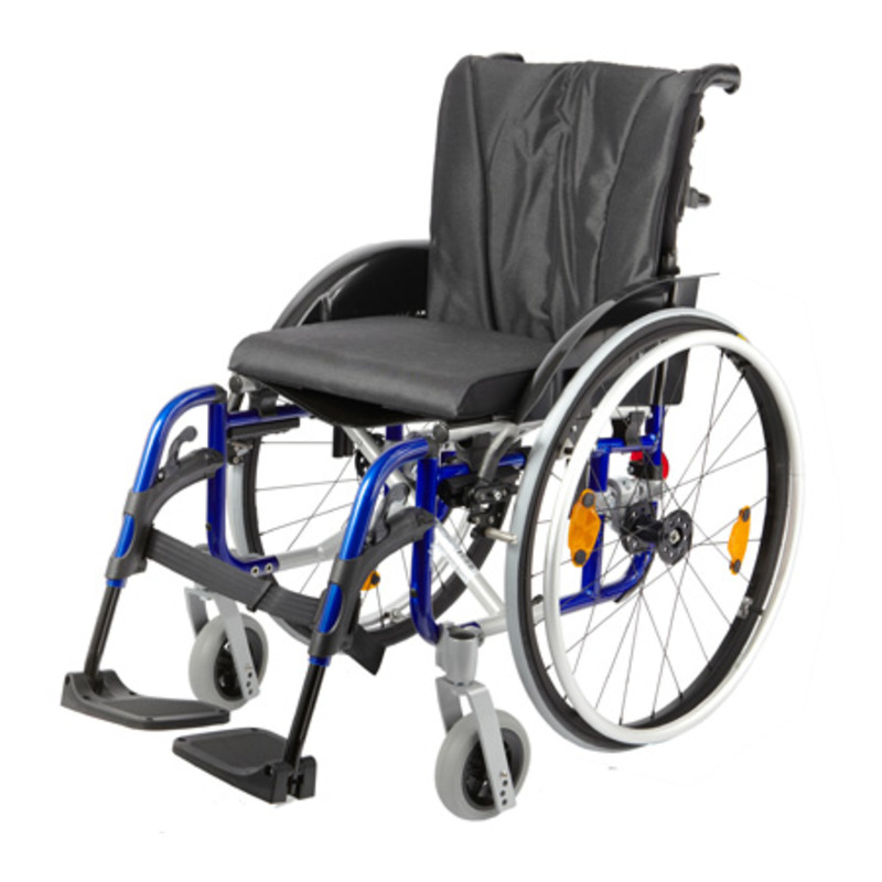 Кресло-коляска механическая Invacare Rea с принадлежностями Spin X