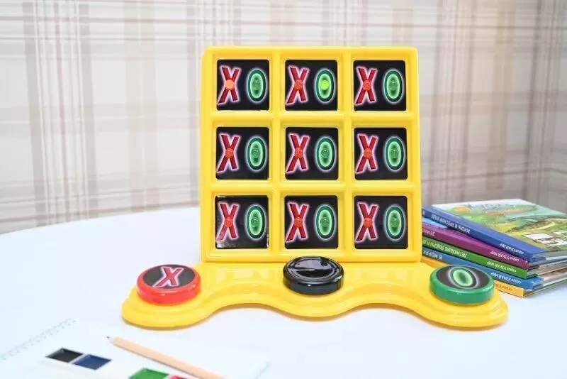 Игра «Крестики-нолики» электронная